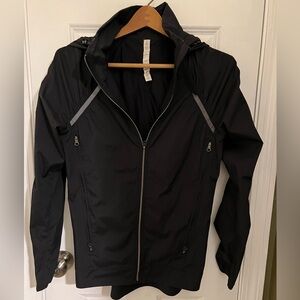 LULULEMON GATHER AND SPRINT JACKET Size 6 black
